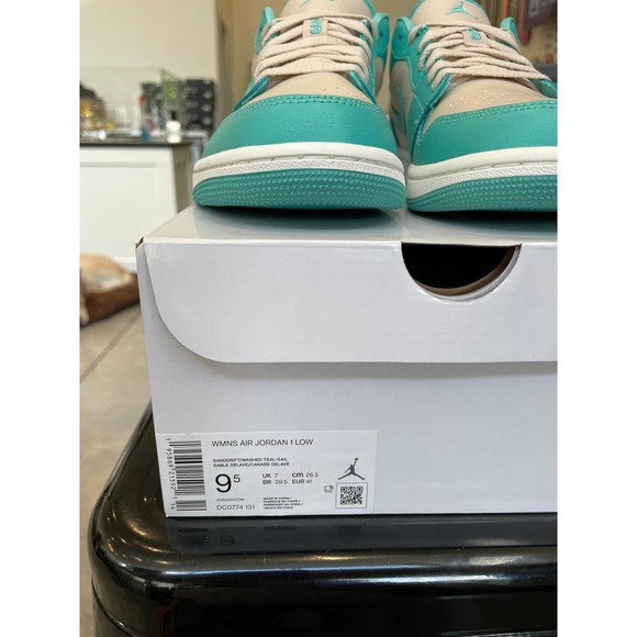 Jordan 1 Low Teal Tropical Teal Size 8 main image 6